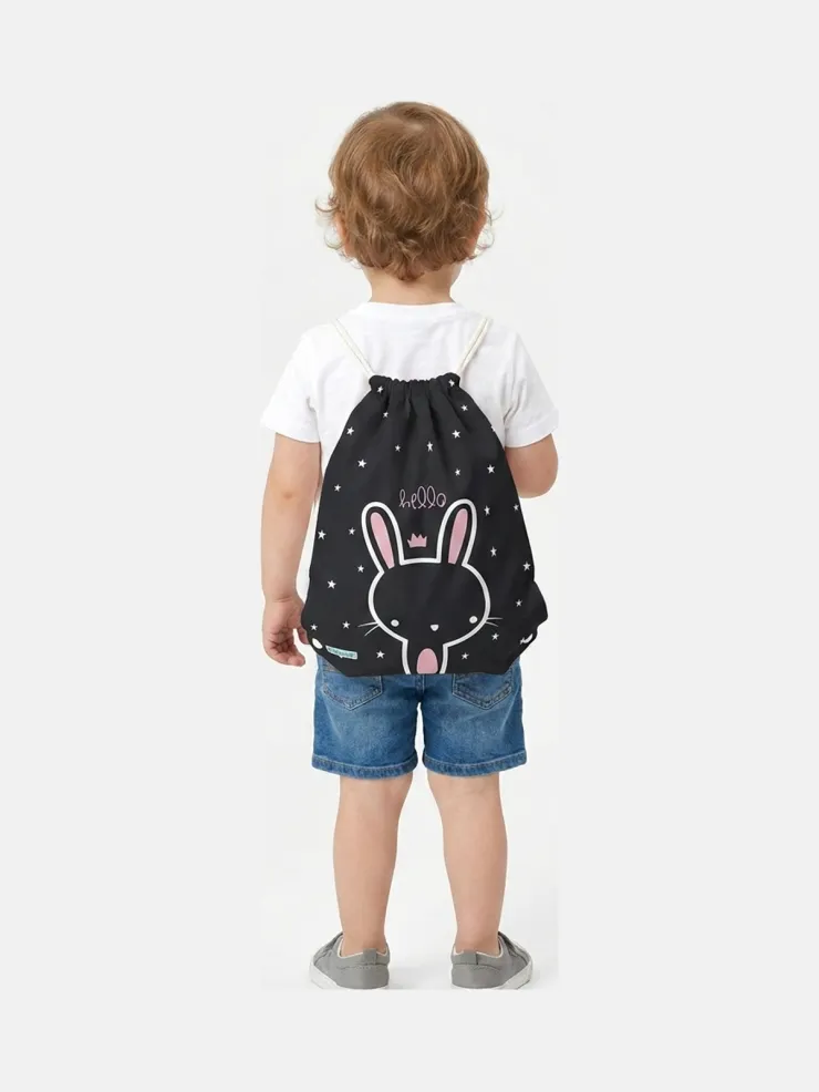 Bolsa mochila guardería personalizada Lapin noir, puesta a la espalda