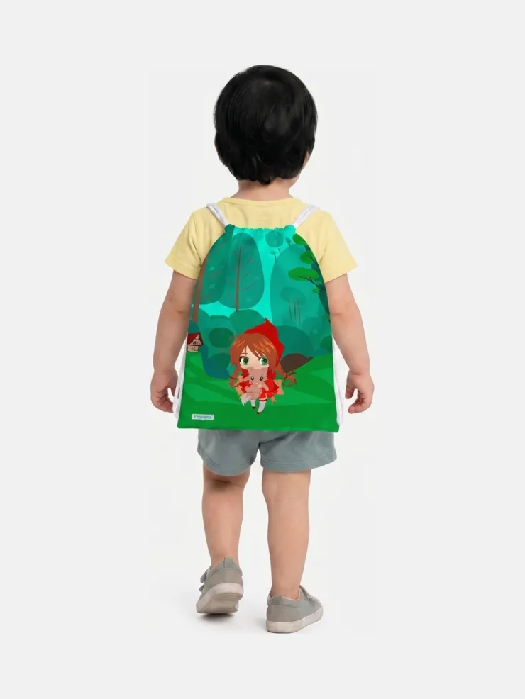 Bolsa mochila impermeable guardería Caperucita roja, puesta a la espalda